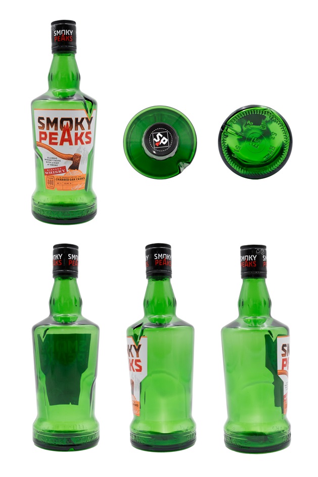 SMOKY PEAKS SP CLASSIC WHISKY TASTE WITH A HINT OF SMOKE BLENDED WHISKY MASTER DISTILLER CASK 500 LITRES IN PRODUCTION WE USE CHARRED OAK CASKS