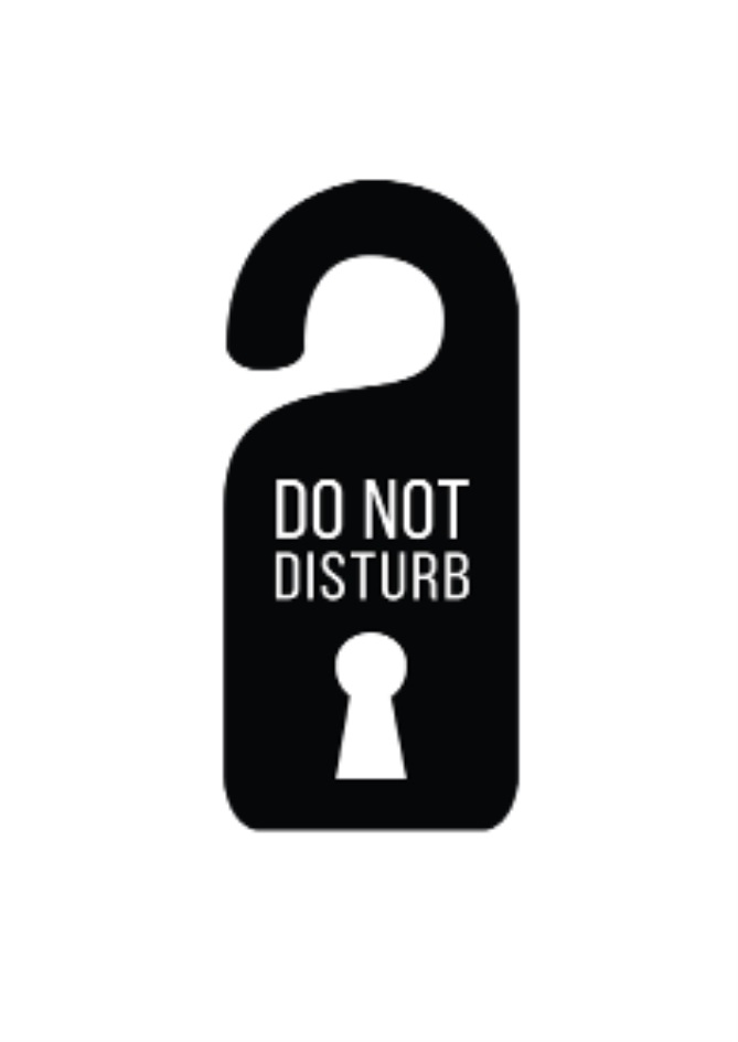 Do not disturb вот эта игра. Do not Disturb бар. Табличка do not Disturb. Макет таблички do not Disturb.