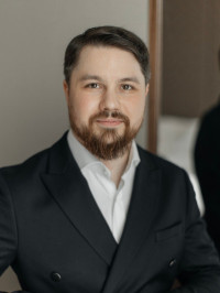 Сергей Липов