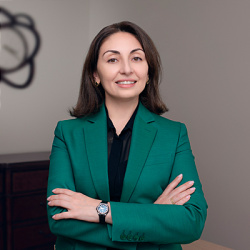 Марина Азарова