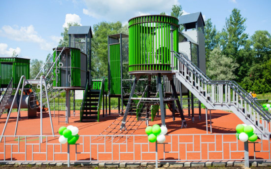 Детская площадка ФИНГО в Семибратово (фото из архива компании)