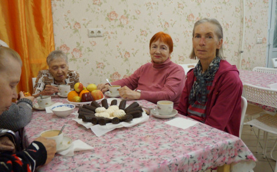 Как организовано питание пожилых людей в частных домах престарелых
