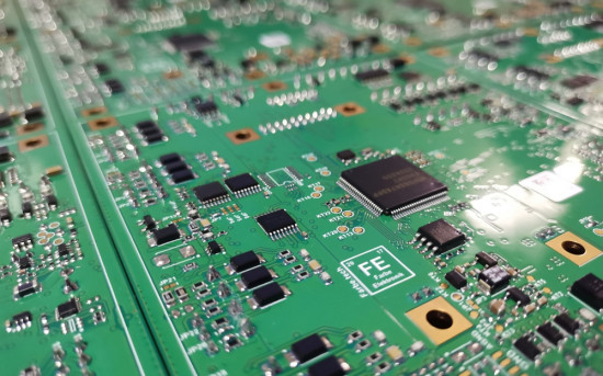 Farbe Elektronik оптимизировала процессы производства микроэлектроники