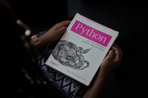 «Автоматизация на полную катушку»: зачем аналитику кодить на Python?