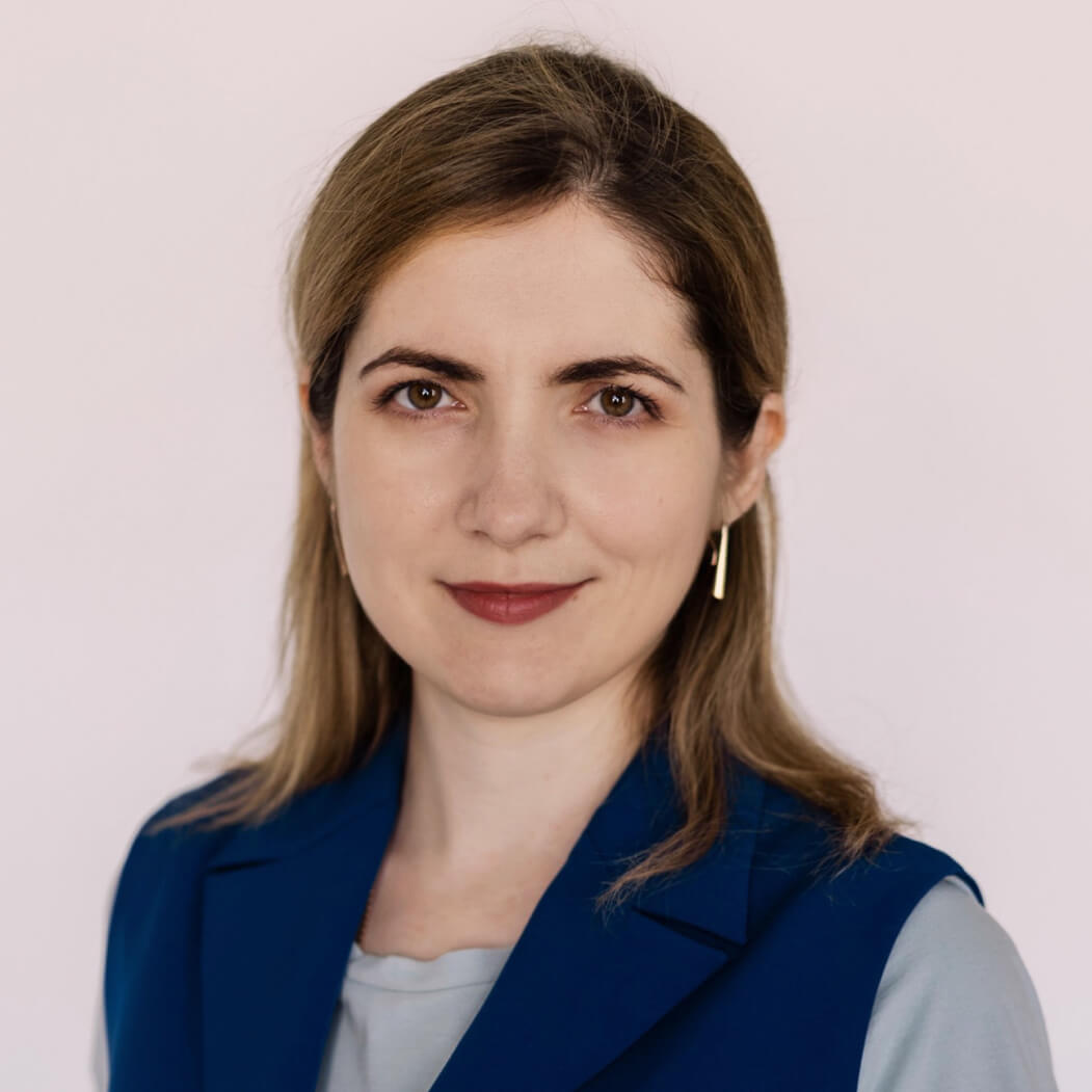 Арина Левадная