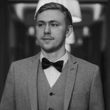 Влад Лукьянов